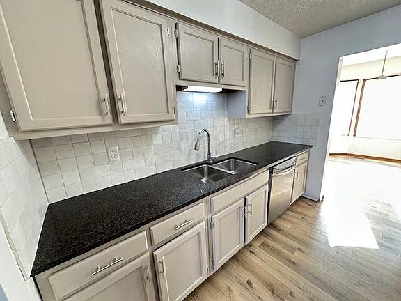 2nd image of 491 Durbin Rd #A