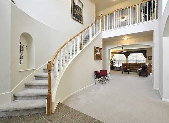 4th image of 2210 Barnett Dr