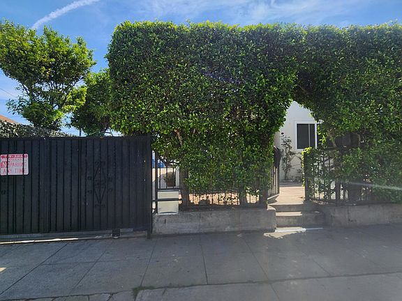2nd image of 3520 E Pico Blvd #A