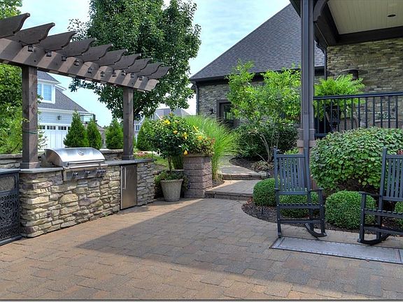 5th image of 6578 Chestwick Ln