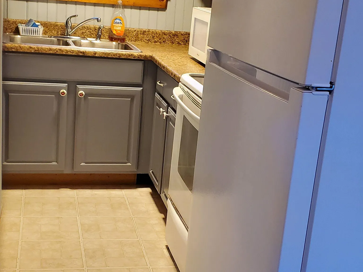 1 bed, 2.5 bath, 1872 sqft, $1,841 — Photo 2