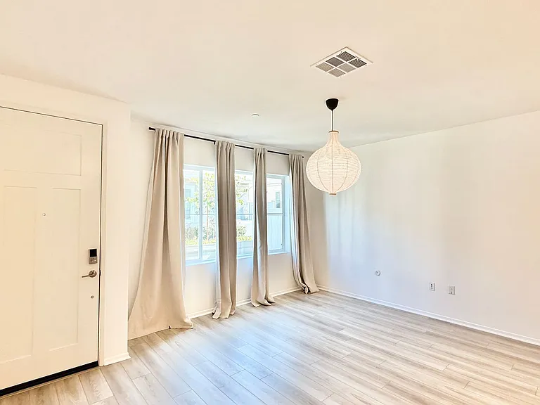 320 Citrine Trl — Photo 3