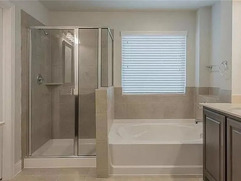 3724 Cobblecreek Dr — Photo 12