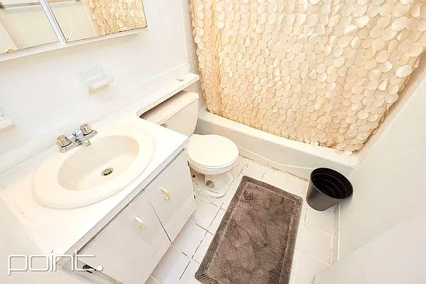 Rented by Point NYC | media 4