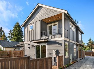 530 19th Ave, Kirkland, WA 98033