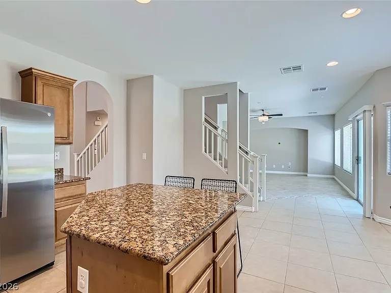 8046 Glimmerglass Ave — Photo 4