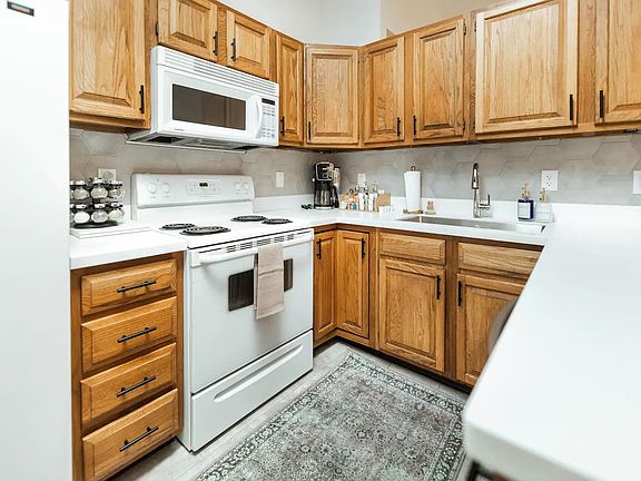 5th image of 1824 E Thornton Dr #1824