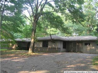 384 Tulane Rd S, Hernando, MS 38632