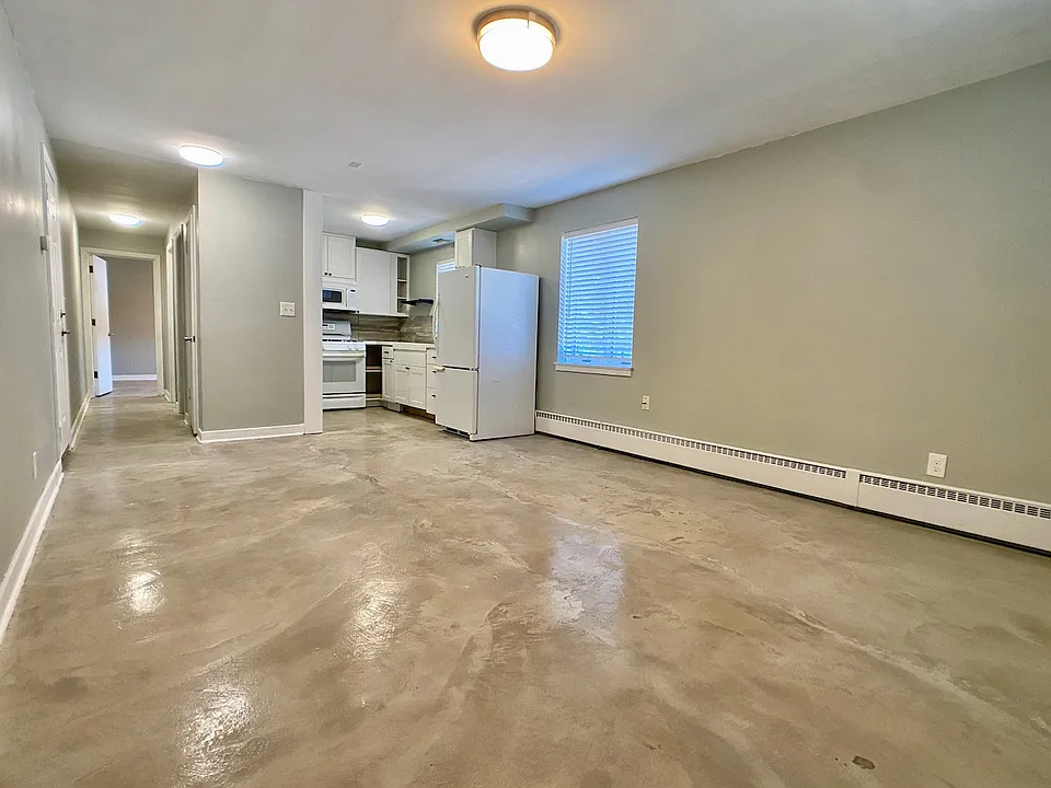 424 Bridge Ave #3