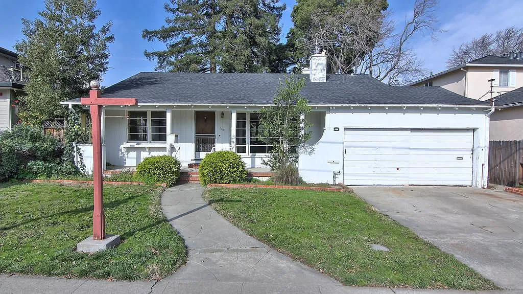 132 29th Ave photo 1