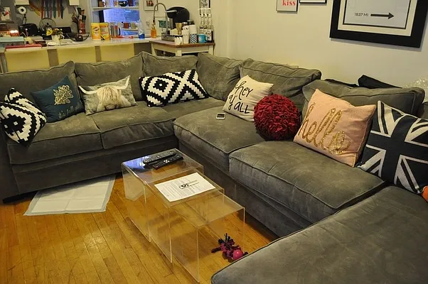 Rented by Bond New York | media 71