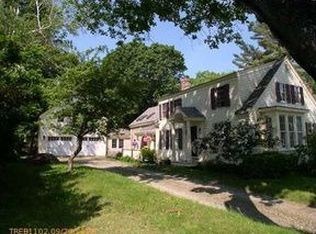 79 Dresden Ave, Gardiner, ME 04345