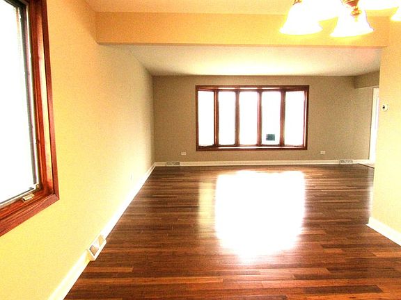5th image of 12810 W Woodland Dr