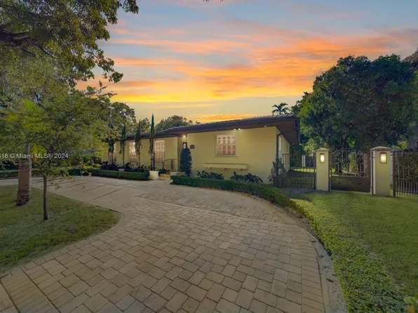 800 Valencia Ave, Coral Gables, FL 33134