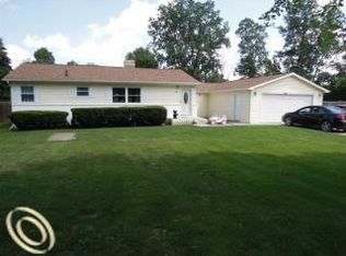 7350 Perry Lake Rd, Clarkston, MI 48348