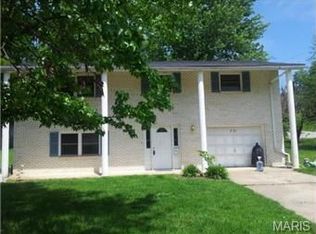 731 Brooksher Dr, Elsberry, MO 63343