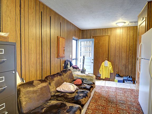 4th image of 5647 Hugh Dr
