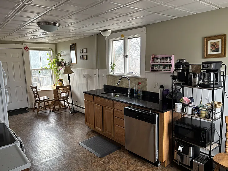 76 Cabot St #2 — Photo 6