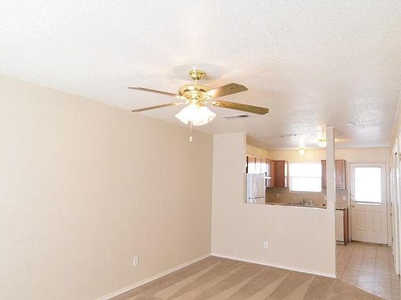4th image of 4003 Madison Dr APT B
