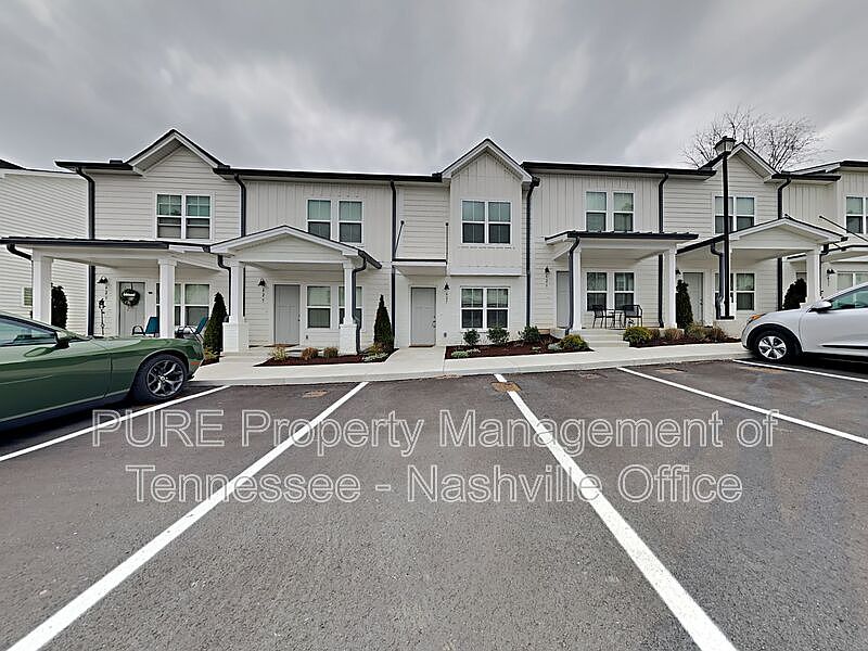 1st image of 629 Hadley Village Blvd