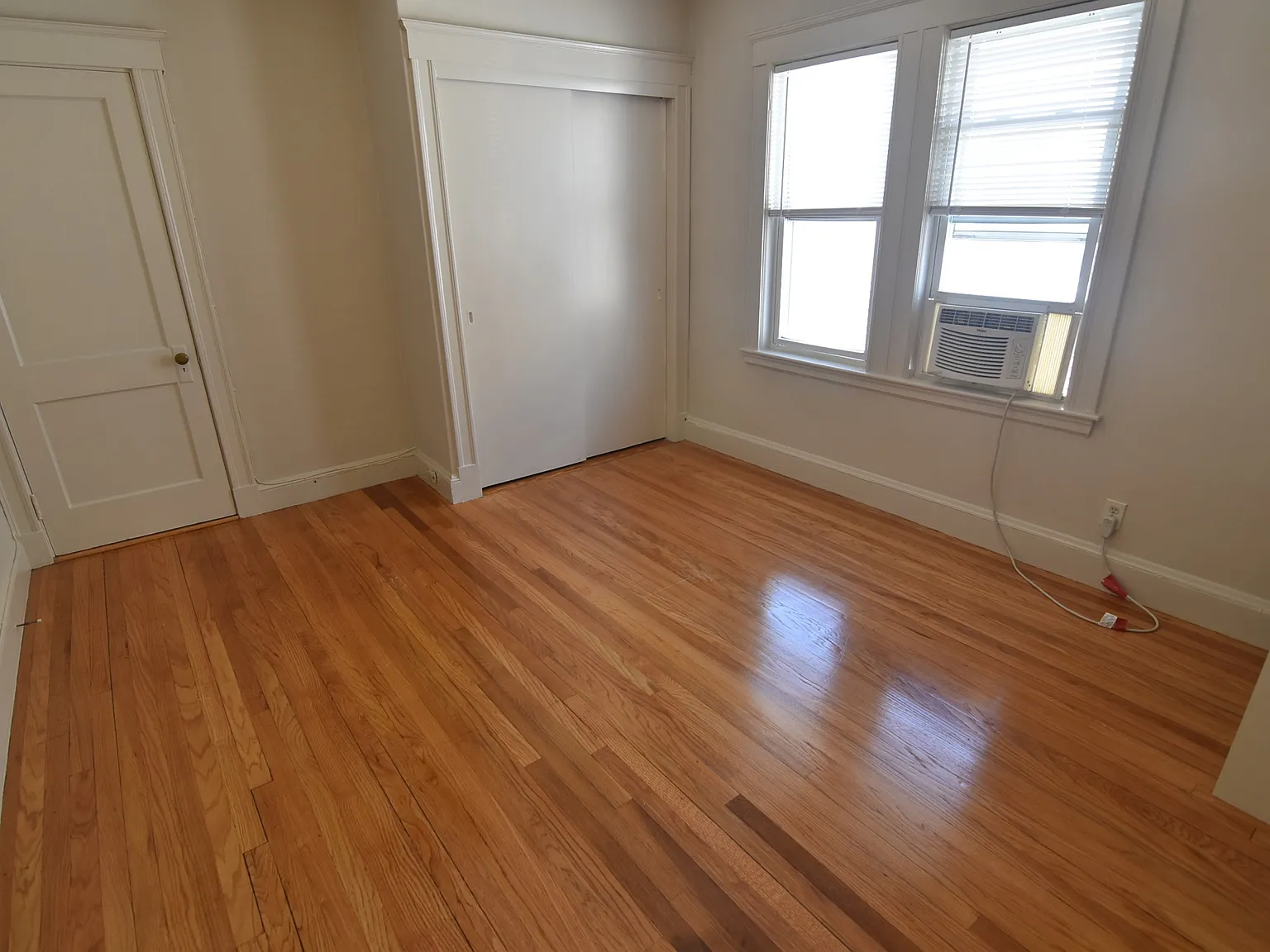 2 bed, 1.0 bath, $2,950 — Photo 4