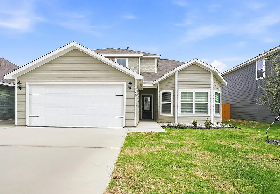 1321 Tilton Dr