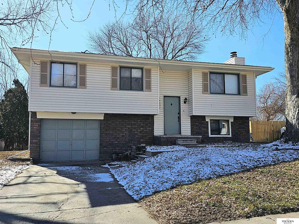 1st image of 14607 Willow Creek Dr
