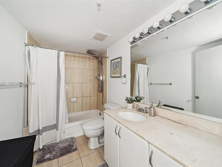1750 N Bayshore Dr #4315 — Photo 27