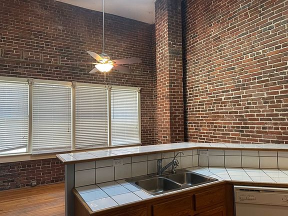 5th image of 76 N Lexington Ave Ste A