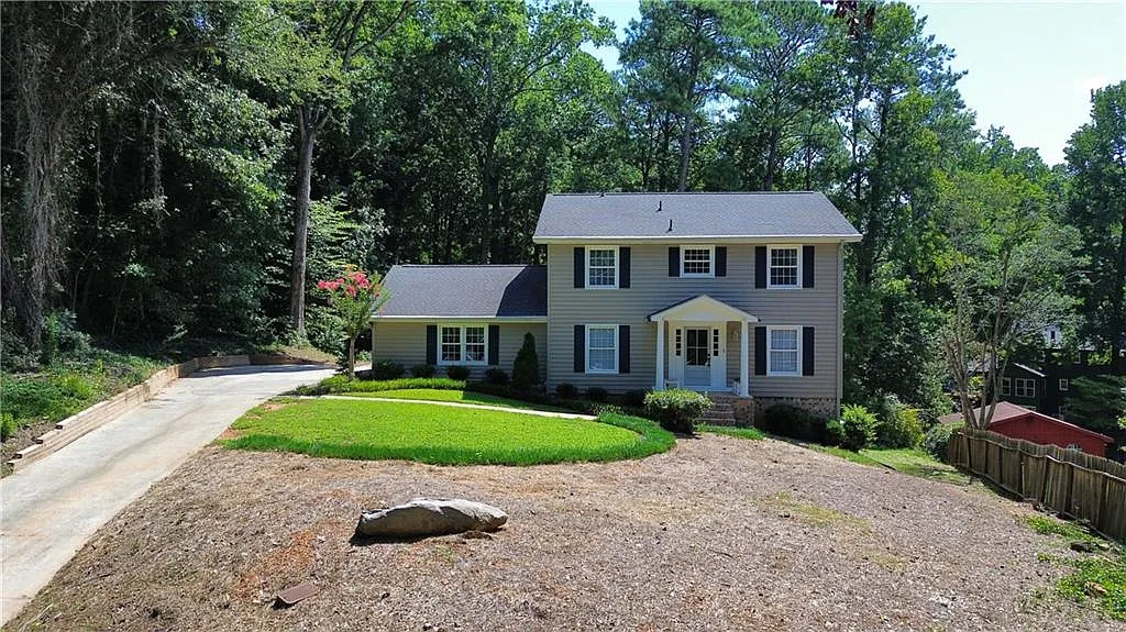 4 bed, 3.0 bath, 2684 sqft, $3,300 — Photo 1