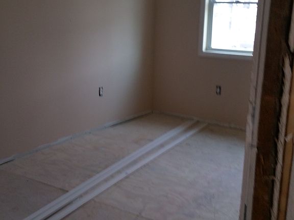 4th image of 10124 126th St