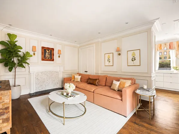 205 West 57th Street image 1 of 13