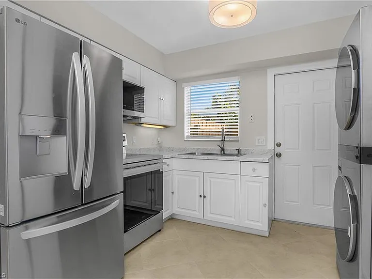 1015 10th Ave N #1011 — Photo 11
