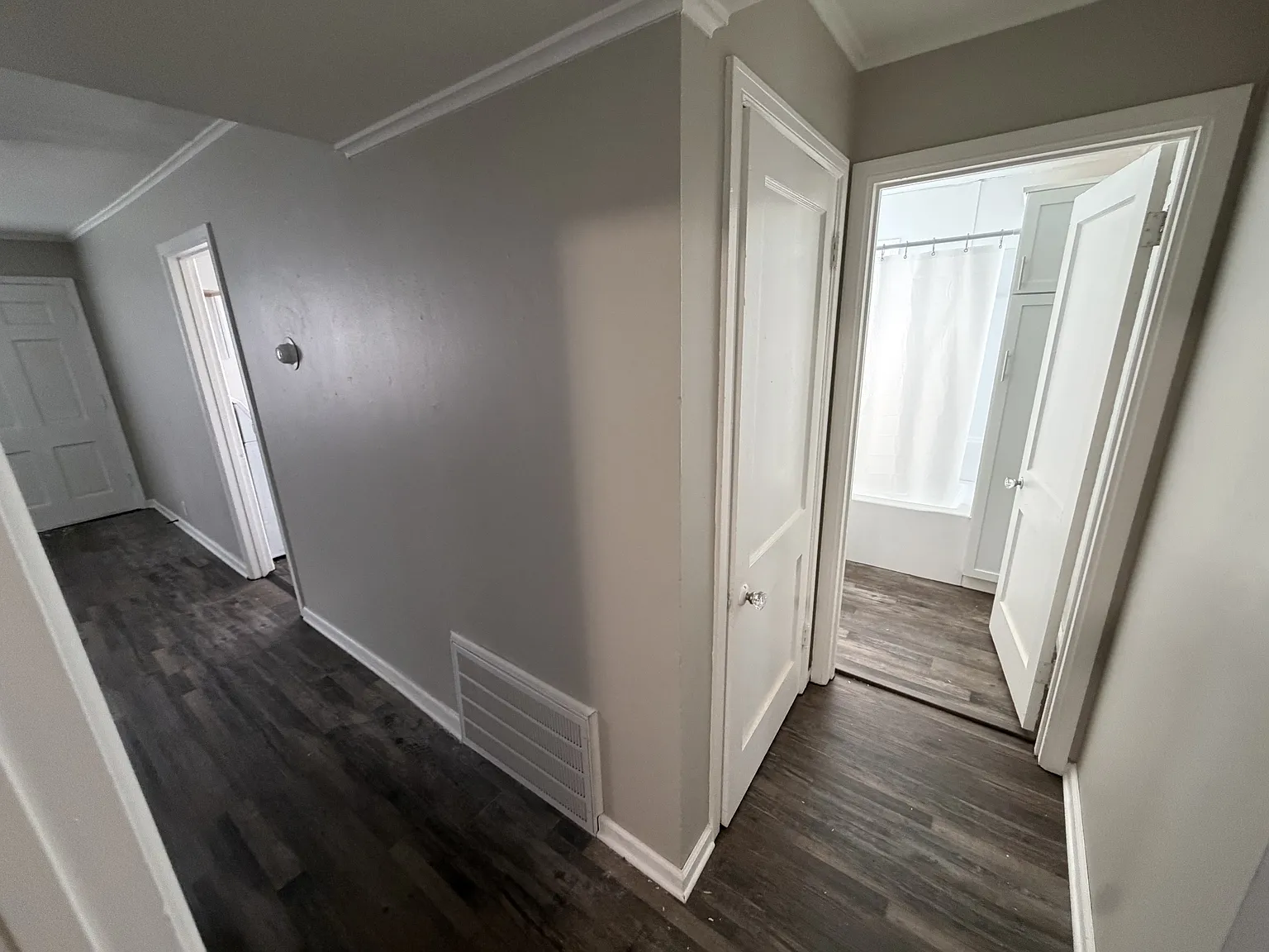 832 Garfield Avenue - 1 — Photo 4