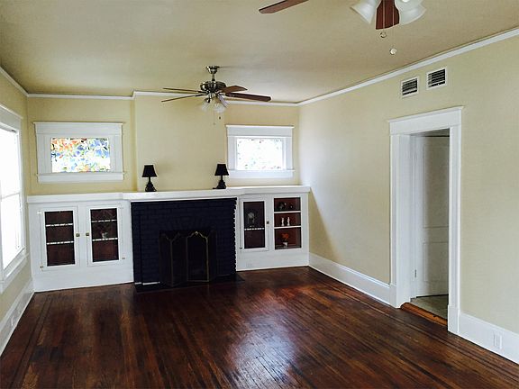 2nd image of 2357 Myra St APT A
