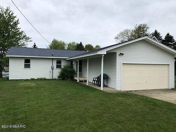 2nd image of 7341 Holiday Dr