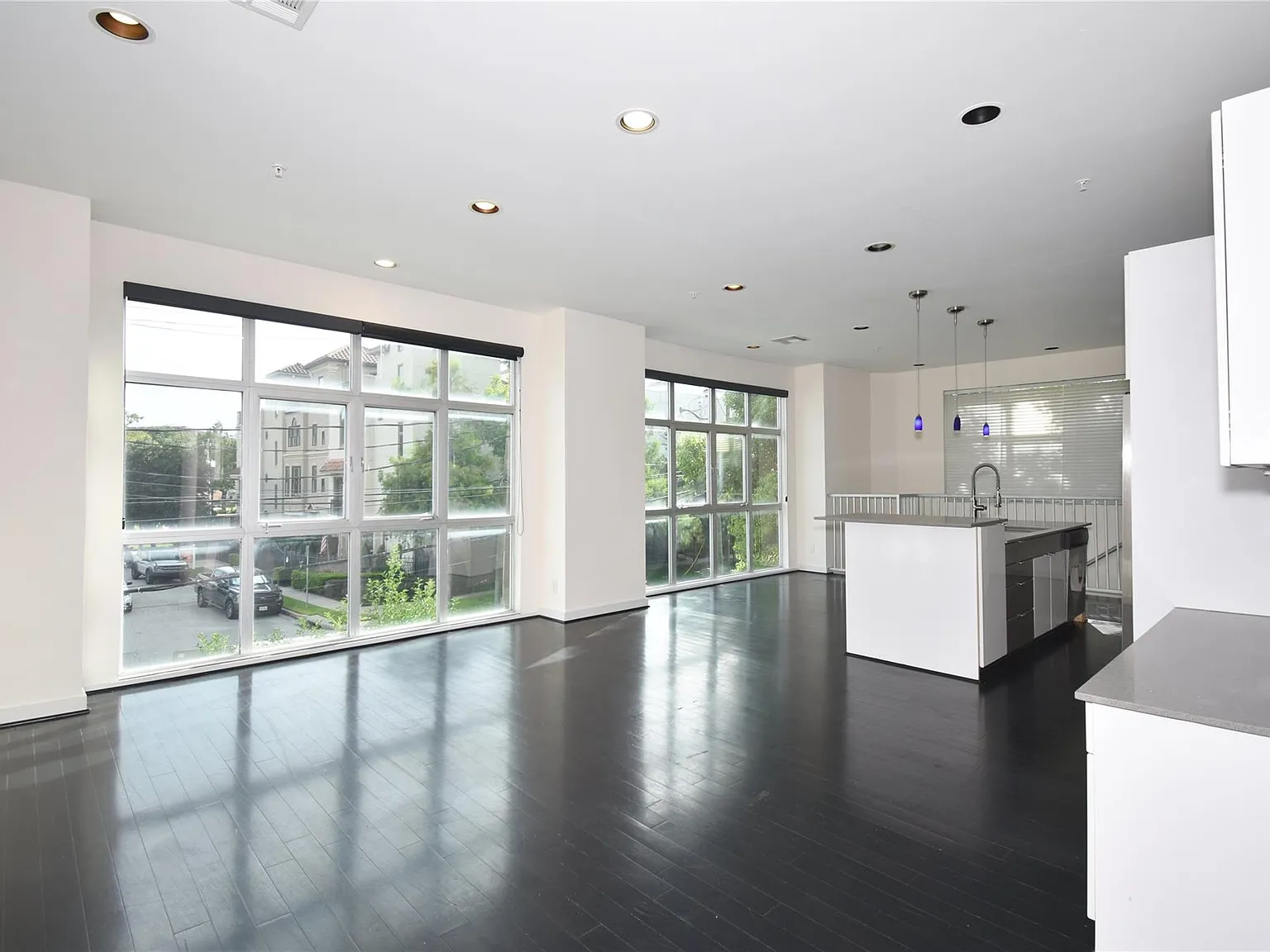 2 bed, 2.0 bath, 1480 sqft, $2,150 — Photo 1