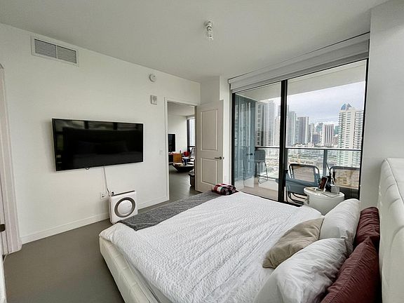 5th image of 1600 NE 1st Ave #2210