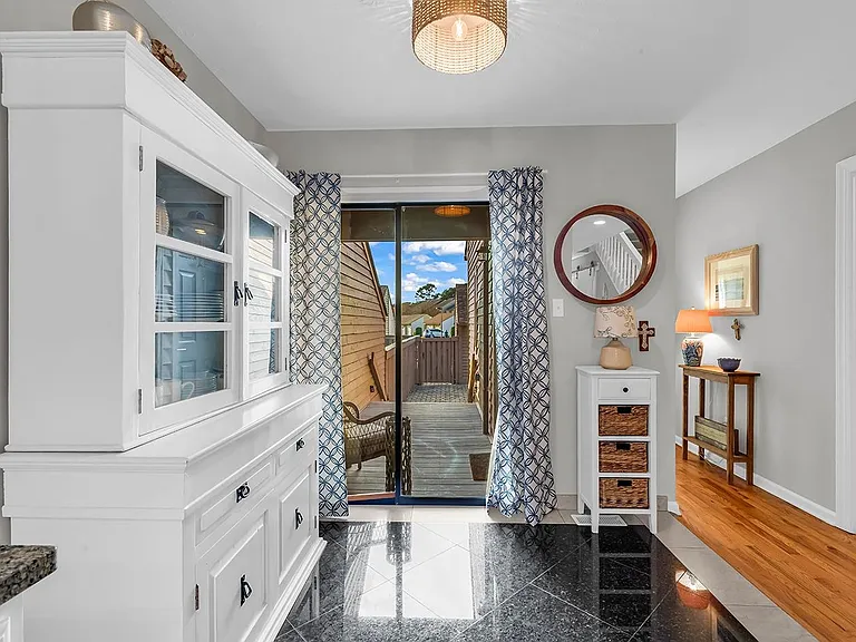 4000 Fairway Lakes Dr — Photo 12