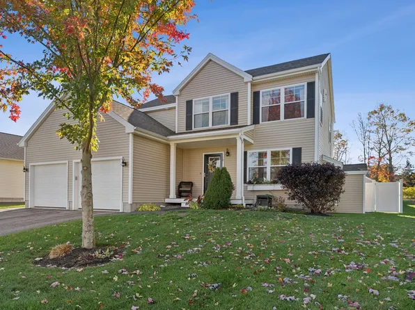 18 Laceys Way, Gorham, ME 04038