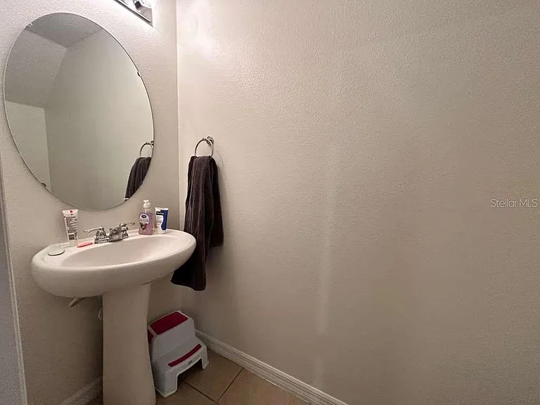 471 Arbor Lakes Dr — Photo 8