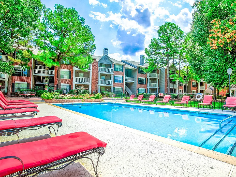 Greenbriar Apartments