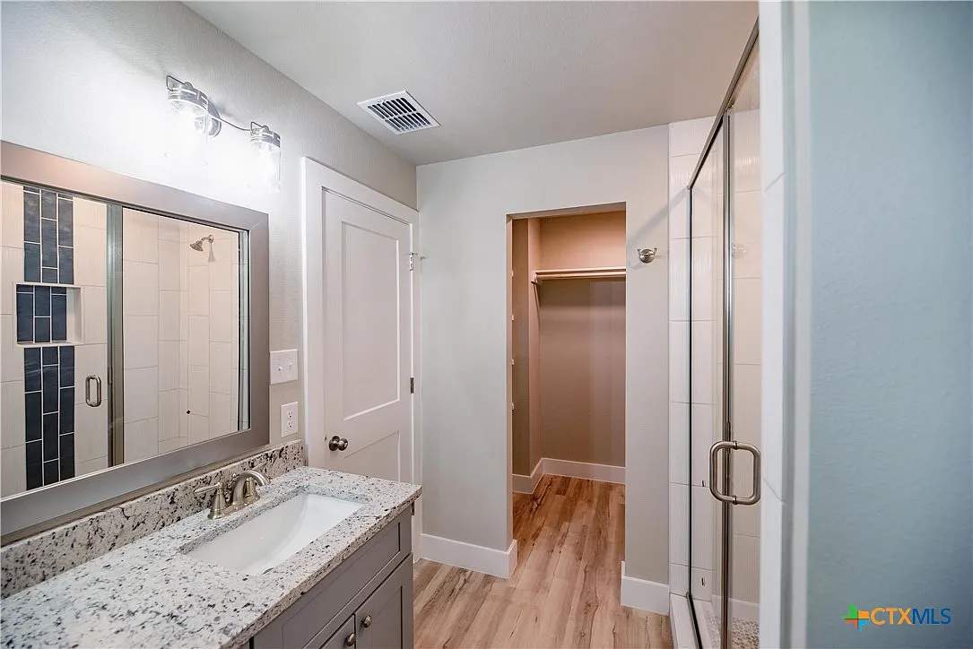 3 bed, 2.5 bath, 1419 sqft, $1,995 — Photo 4