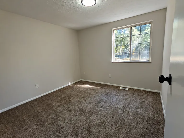 3414 Dearwood Dr SW — Photo 14