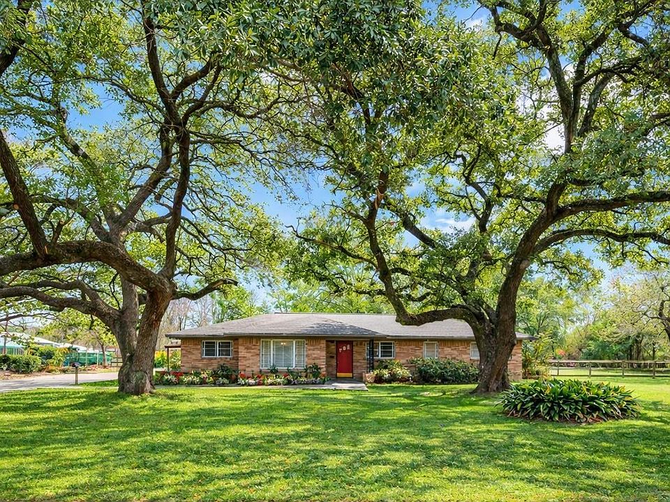 1st image of 405 Hohldale St