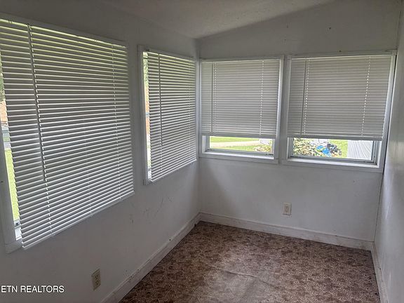 5th image of 255 Henderson Hollow Rd