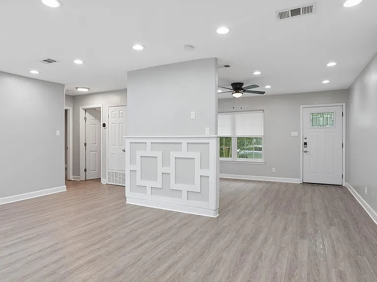 2308 Devonshire Dr #A — Photo 3