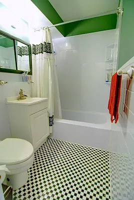 Sold by Level Group | media 9