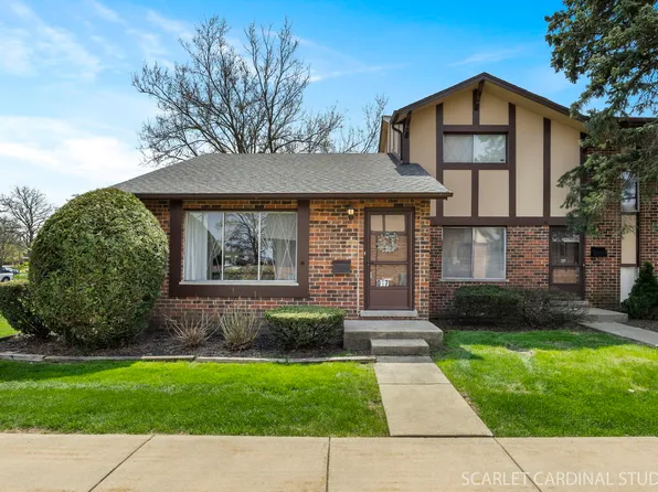 18W017 Kirkland Ln, Villa Park, IL 60181