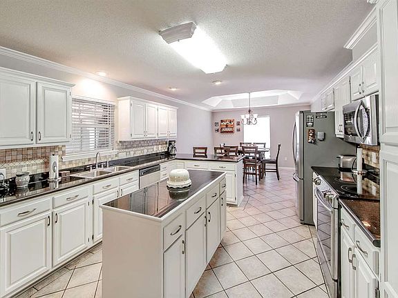 5th image of 1709 Harvest Dr